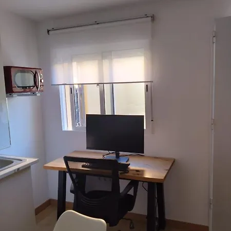 As A Service - Lo Mejor En Centro - Look No Further And Just Book Malaga